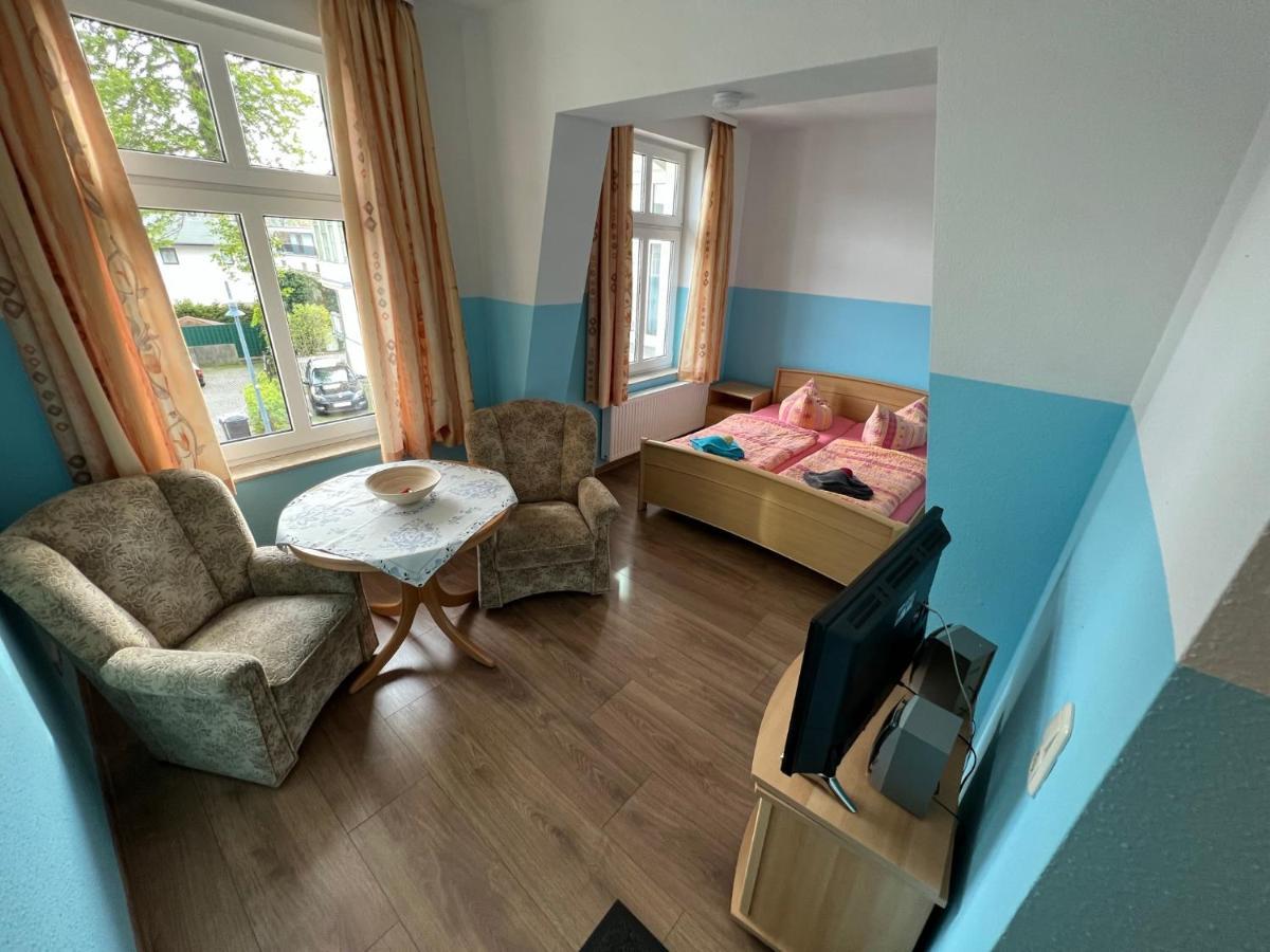 Ferienwohnungen Hennig Heringsdorf  Exteriör bild